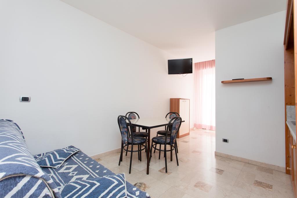 Hotel Residence Des Bains Cesenatico Pokoj fotografie